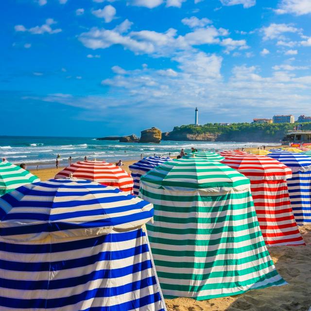 Biarritz et les tentes de la Grande Plage